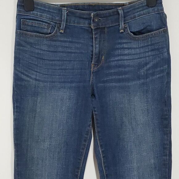 LEVI'S 28x31 dark wash flared leg jeans - Picture 2 of 6